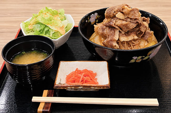 神戸牛 盛り盛りカルビ丼（お味噌汁付き）