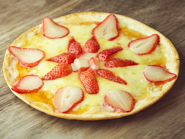 딸기 피자